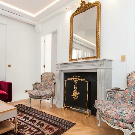 Appartamento Luxury Montaigne Parigi